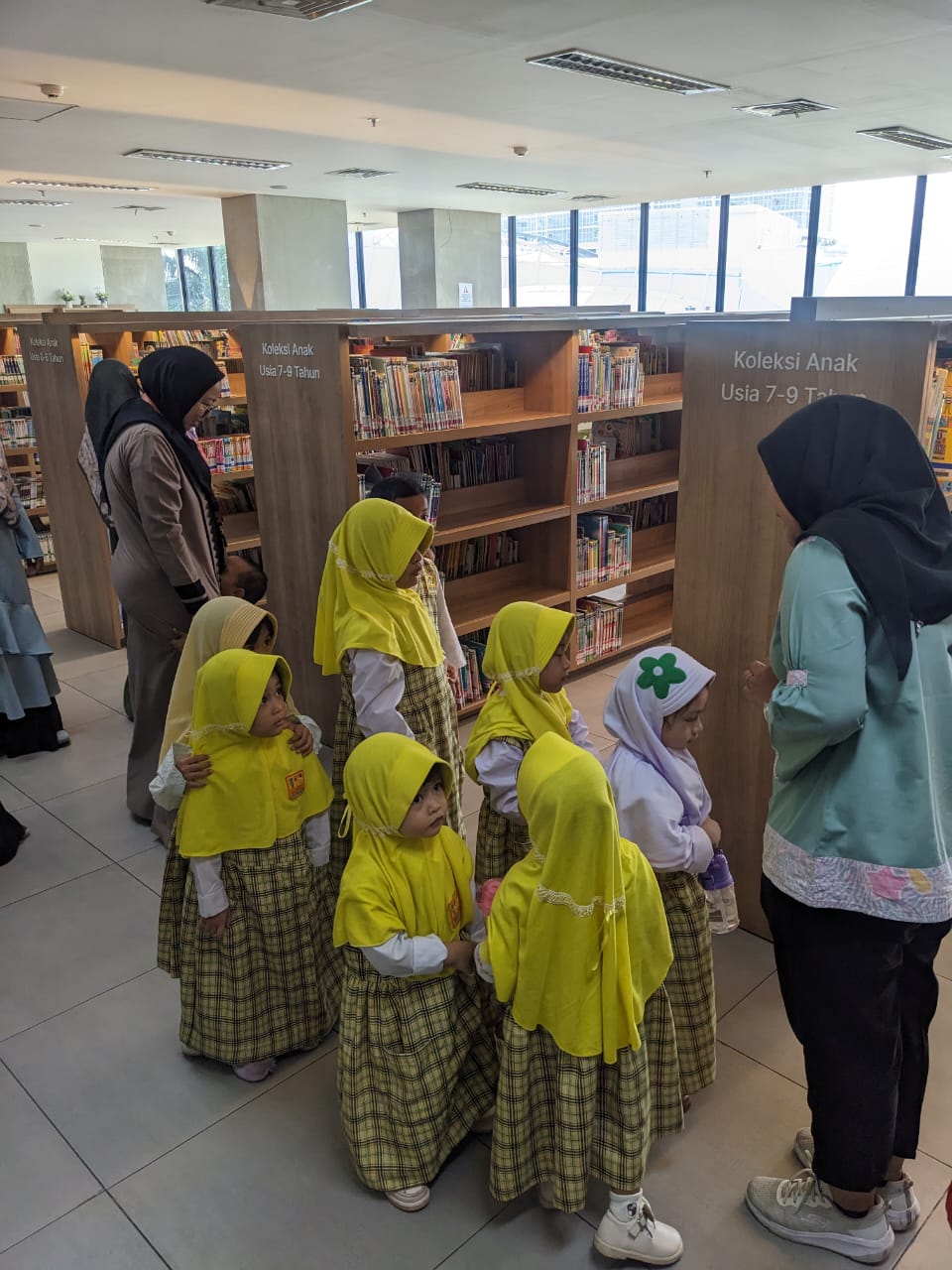 Wisata Literasi RA. Bilingual Moslem